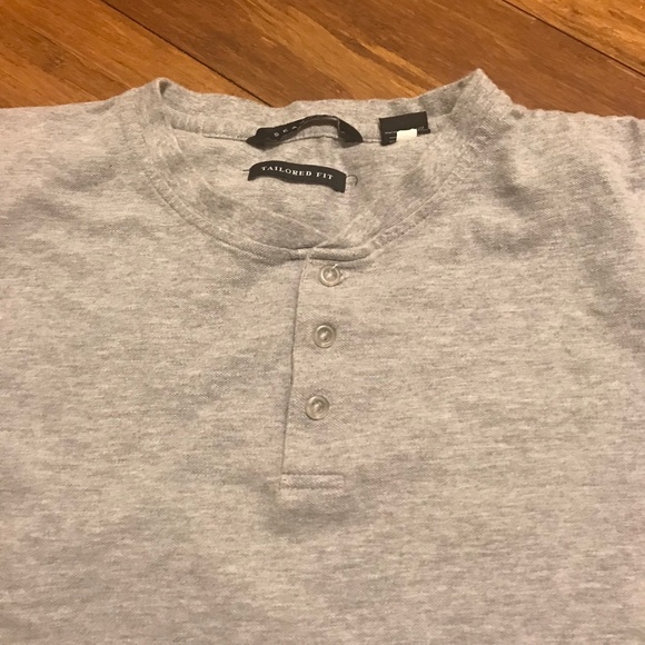 Sean John 3 button Short Sleeve Size Medium - Picture 6 of 6